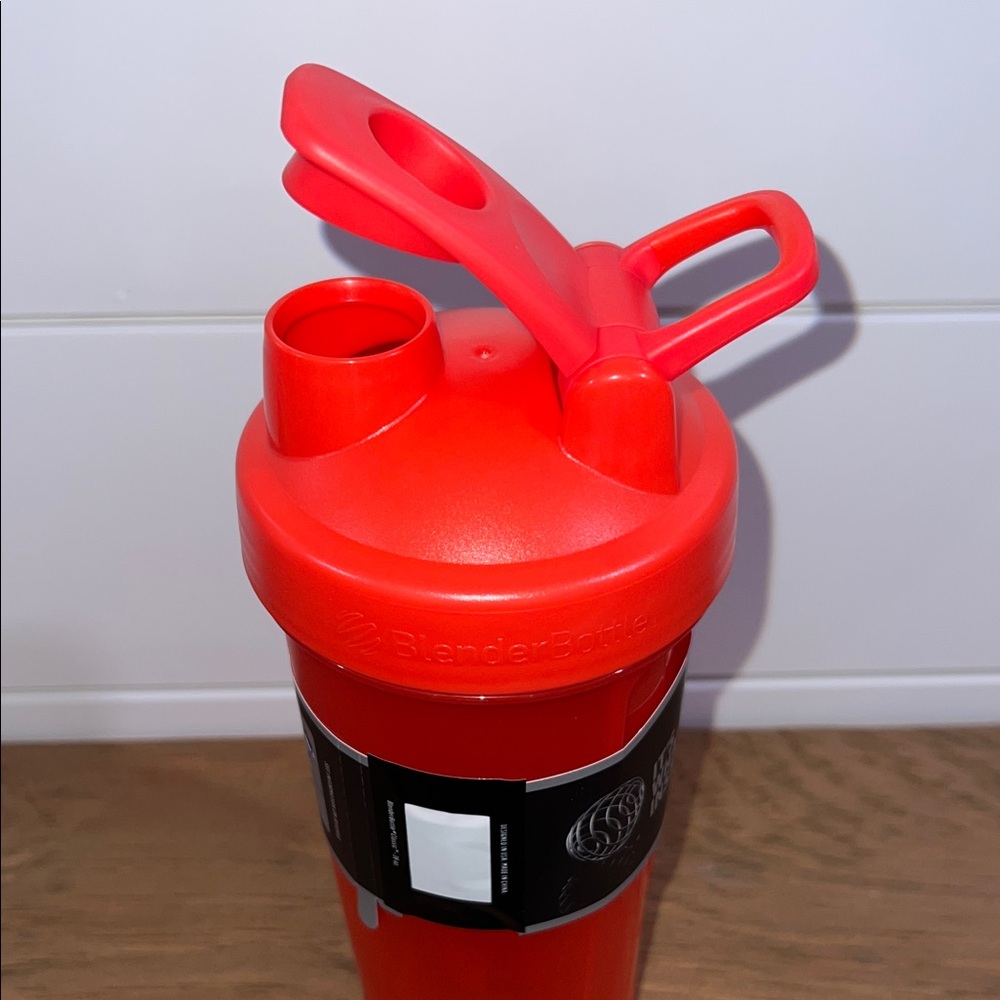 Blender Bottle Classic Shaker Cup - Picture 6 of 10